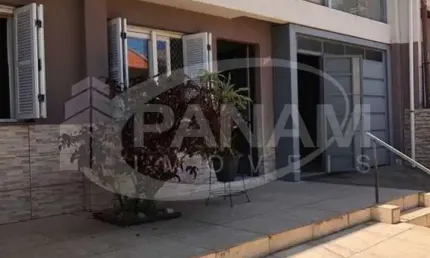 Casa com 4 quartos à venda na Caravelas, 360, Vila Ipiranga, Porto Alegre por R$ 710.000