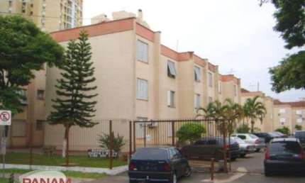 Apartamento com 2 quartos para alugar na Roque Callage, 180, Passo da Areia, Porto Alegre por R$ 1.300