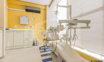 Sala comercial à venda na avenida assis brasil, 3522, cristo redentor, porto alegre por r$ 370.000