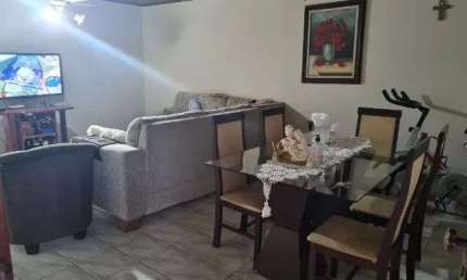 maravilhosa cas de 4 quartos com suite, garagem 3 carros sao deocleciano