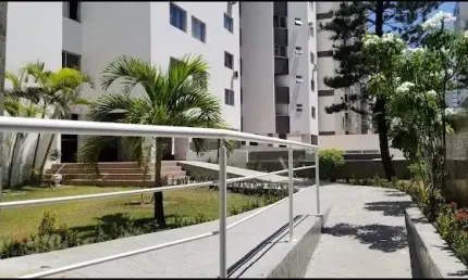 Oportunidade na Pituba ! Apartamento 2 Quartos com Portaria 24h , em frente a Lagoa dos Patos