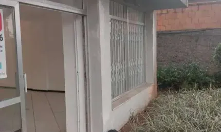 Comercial para venda em joinville, américa, 2 banheiros, 2 vagas
