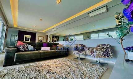 Lindo Apartamento na Praia da Enseada com varanda Gourmet