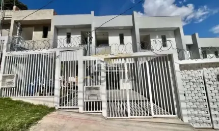 Casa com 2 quartos à venda na Rua Professora Vicentina Barreto, 99, Planalto, Belo Horizonte por R$ 425.000
