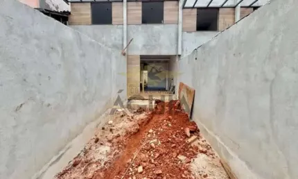 Casa com 2 quartos à venda na Dora, 21, Piratininga (Venda Nova), Belo Horizonte por R$ 410.000