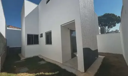 Casa com 3 quartos à venda na Lírios  do campo, 82, Etelvina Carneiro, Belo Horizonte por R$ 608.000