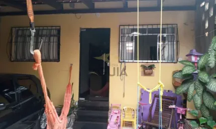 Casa com 2 quartos à venda na Itaúna, 166, São Pedro, Esmeraldas por R$ 190.000