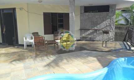 Casa na praia de Cotovelo de 3 andares, 4 suítes, piscina e churrasqueira