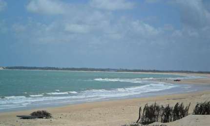 Casa mobiliada, beira-mar, na praia de Zumbi/Rio do Fogo, 300 m² , terreno de 1.000 m²