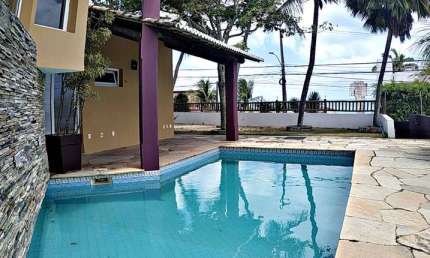 Linda casa à venda, na orla de Ponta Negra, vista/mar, piscina e churrasqueira.