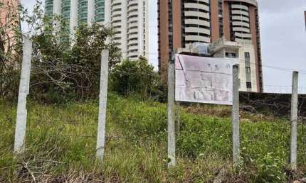 Vende-se Terreno em Ponta Negra - Conjunto Alagamar, Natal/RN