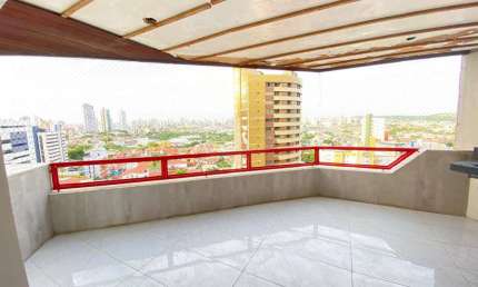 Apartamento Amplo em Candelária e com Preço Abaixo do Mercado!