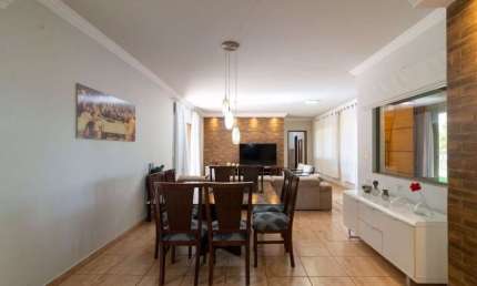 Casa com 6 dormitórios à venda, 510 m² por R$ 2.200.000,00 - Cond Campos Do Conde - Cambé/PR