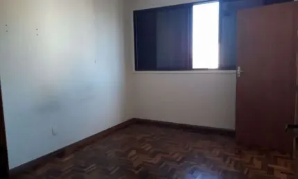 Apartamento no Edifício Santa Helena  com 3 dormitórios à venda, 120 m² por R$ 325.000 - Centro - Londrina/PR