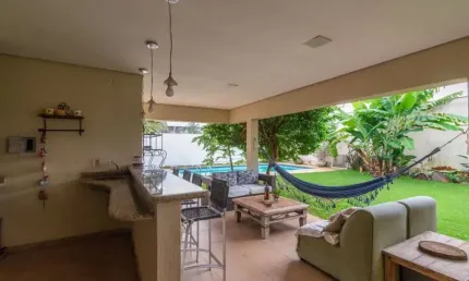 Sobrado com 4 dormitórios à venda, 410 m² por R$ 2.100.000,00 - Tucano - Londrina/PR