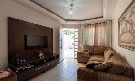 Sobrado com 3 dormitórios à venda, 180 m² por R$ 890.000,01 - Jardim Burle Marx - Londrina/PR