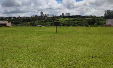 Terreno no condomínio Bellevie por R$ 425.000,00 - Cambé