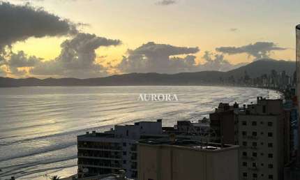 Apartamento no litoral com 3 dormitórios à venda, 153 m² por R$ 3.890.000 - Centro - Itapema/SC