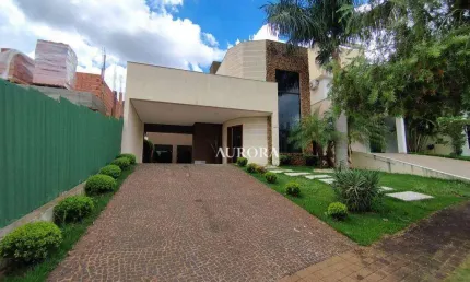 Casa com 3 dormitórios à venda, 270 m² por R$ 1.790.000 - Royal Forest - Londrina/PR