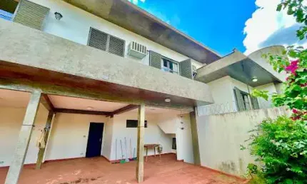 Casa com 3 quartos à venda na Rua Cassiano Ricardo, 198, Centro, Londrina
