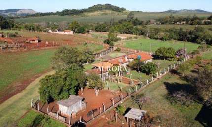 Chácara à Venda na Usina Três Bocas com 2 Alqueires, Londrina-PR