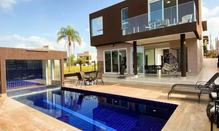 Casa com 4 suítes, 314 m² - venda por R$ 2.450.000 ou aluguel por R$ 13.500/mês - Condomínio Residencial Campos do Conde - Bragança Paulista/SP