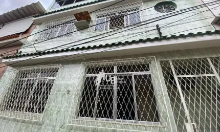 Casa de vila de 3 quartos com vaga e terraço em Todos os Santos