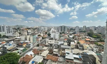Apartamento de 2 quartos no condomínio East Side - Todos os Santos