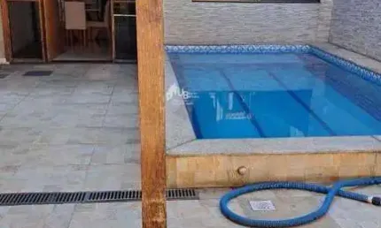 Magnifica casa de 4 quartos e área gourmet em Todos os Santos