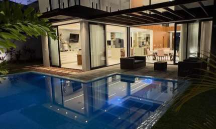 Casa no  Alphaville LN1 Nascente 4/4 suítes em Abrantes