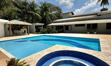 Excelente casa 6 quartos amplo terreno em Lauro de Freitas
