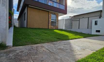 Casa a venda no condomínio Vila Florença, Abrantes, entrando na fase final da construção.