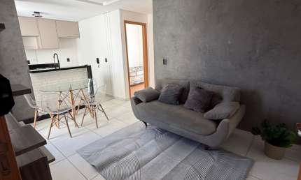 Excelente apartamento Nascente porteira fechada novo 2/4 em Abrantes