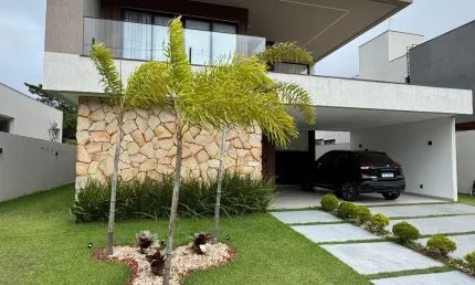 Casa no Alphaville Litoral Norte 3 com Energia Solar
