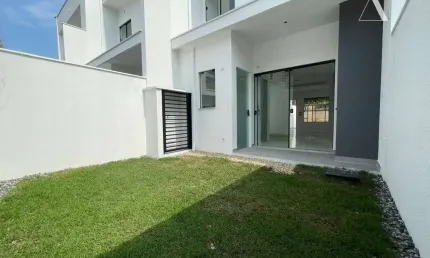 Casa com 3 dormitórios à venda, 111 m² por r$ 649.000,00 - bom retiro - joinville/sc