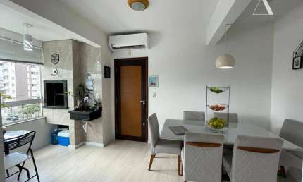 Apartamento com 3 dormitórios à venda, 75 m² por R$ 365.000,00 - Costa e Silva - Joinville/SC