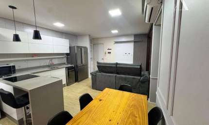 Apartamento com 2 dormitórios à venda, 66 m² por R$ 495.000,00 - Anita Garibaldi - Joinville/SC