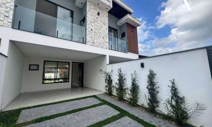 Casa com 3 suítes à venda, 139 m² por R$ 795.000 - Saguaçu - Joinville/SC