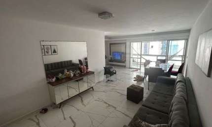 Apartamento para venda tem 136 metros quadrados com 3 quartos