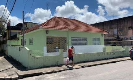 Casa para venda com 6 quartos em Cordeiro - Recife - Pernambuco