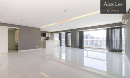 Vista Vila Romana com 3 suites e 4 vagas em andar alto