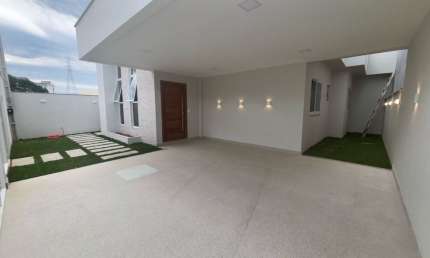 Casa com 3 quartos à venda no Vale das Palmeiras, Macaé 