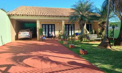 Casa com 4 quartos à venda na Rua Cocais, 547, Jardim Tropical, Maringá