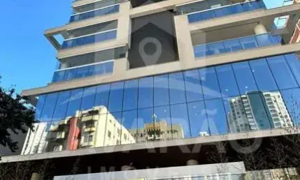 Apartamento com 3 quartos para alugar na Rua Marechal Deodoro, 1372, Zona 07, Maringá