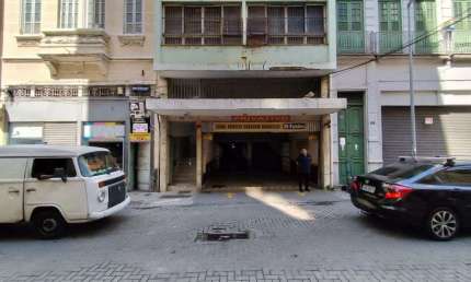 Invista em um ativo seguro e lucrativo. 14 Vagas em estacionamento rotativo.
