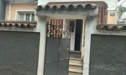 Casa comercial à venda em Niterói-RJ, bairro Fonseca: 02 quartos, 1 suíte, 2 salas, 1 banheiro, anexo, 105,00 m².