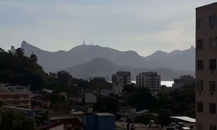 Apartamento à venda em Niterói-RJ, São Domingos: 2 quartos, 1 sala, 1 banheiro, 1 vaga, 66m² de área!