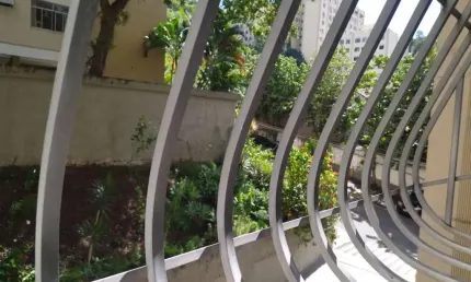 Apartamento à venda em Santa Rosa, Noronha Torrezão 335, Niterói-RJ: 02 quartos, 1 sala, 1 banheiro, 1 vaga de garagem, 53,00m²!