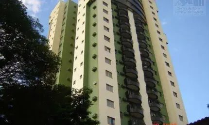 Apartamento no Edifício Quinta da Boa Vista II, localização previlegiada perto da Av. Madre Leônia, Igreja Ca