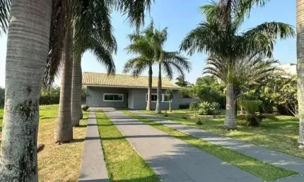 CASA ALTO PADRÃO NO CONDOMINIO GOOLF VILLE EM CAMBÉ PR.
